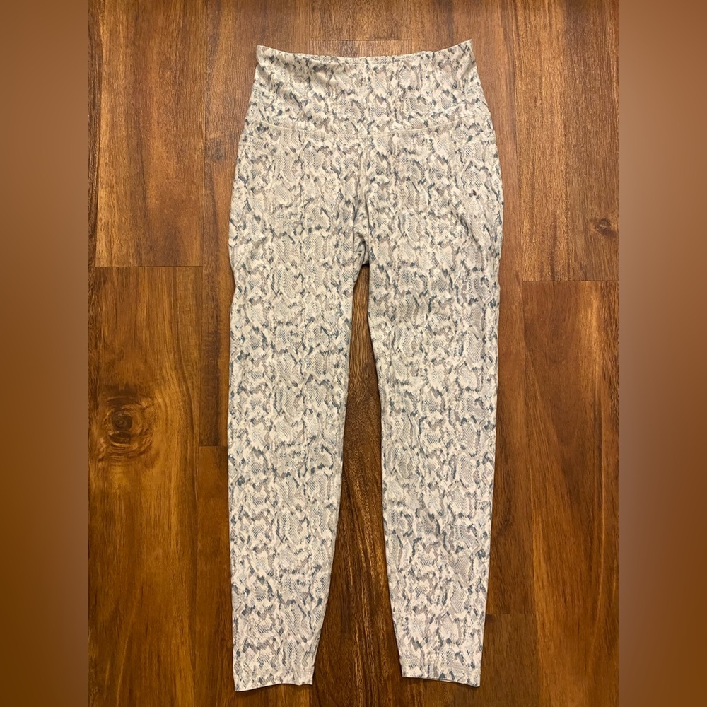 Old Navy Active Elevate Leggings